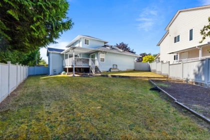 Staircase Photo of 13278 98 Avenue, Surrey, BC