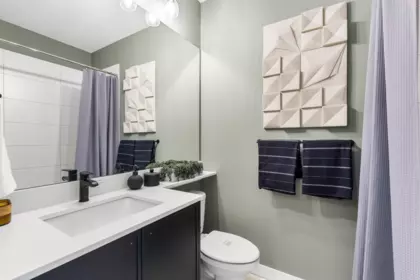 Laundry Room Photo of 2 2886 Montrose Avenue, Abbotsford, BC