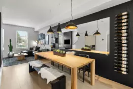 2 2886 Montrose Avenue, Abbotsford, BC