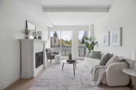 563 422 E 3rd Street, North Vancouver, BC