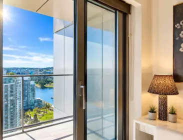 Hot Tub / Spa Photo of 3809 1480 Howe Street, Vancouver, BC