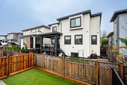 Outdoor Deck Photo of 101 16649 18a Avenue, Surrey, BC