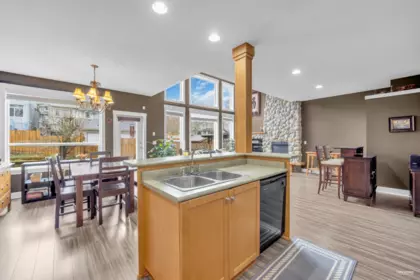 10328 243a Street, Maple Ridge, BC, Maple Ridge — Single Family Residence for sale