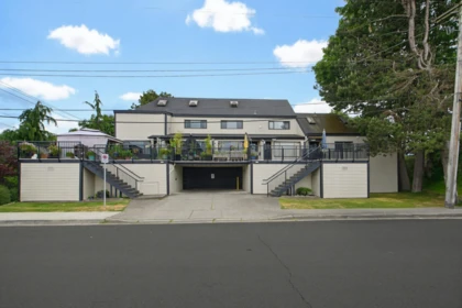 Garden / Landscaping Photo of 4716 48b Street, Delta, BC