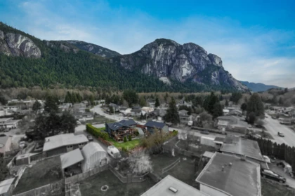 Swimming Pool Photo of 38101 Chestnut Avenue, Squamish, BC