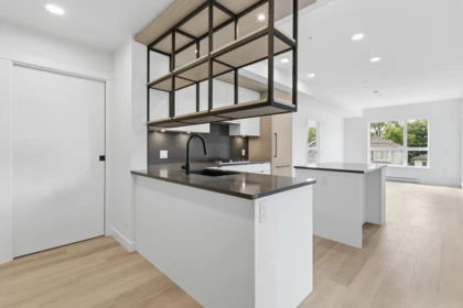 202 2268 E Broadway, Vancouver, BC, Vancouver — Apartment/Condo for sale
