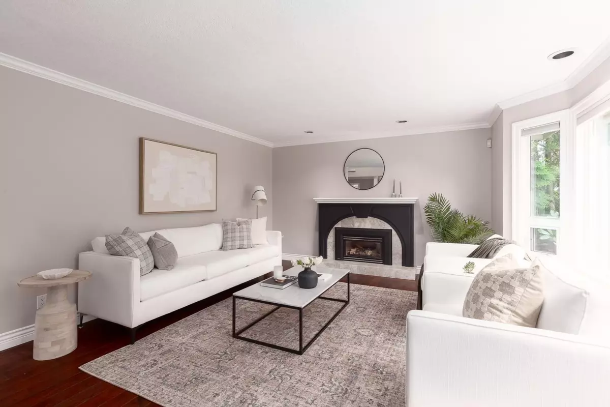 Living Room Photo of 3557 W 36th Avenue, Vancouver, BC