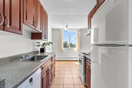 Breakfast Nook Photo of 911 2016 Fullerton Avenue, North Vancouver, BC