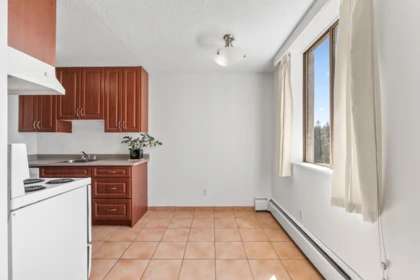 Pantry Photo of 911 2016 Fullerton Avenue, North Vancouver, BC
