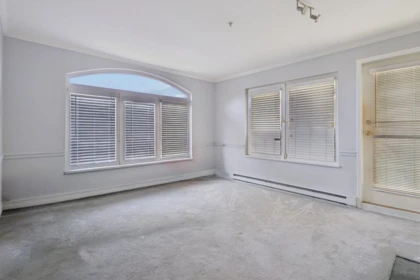 305 5977 177b Street, Surrey, BC, Surrey — Apartment/Condo for sale