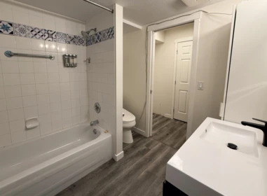 Primary Bathroom Photo of 103 8934 Mary Street, Chilliwack, BC