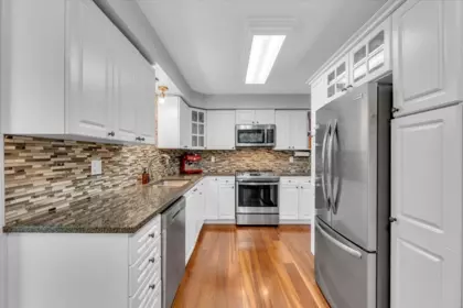 Kitchen Island Photo of 312 15555 16 Avenue, Surrey, BC