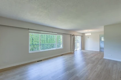 Breakfast Nook Photo of 11939 Dover Street, Maple Ridge, BC