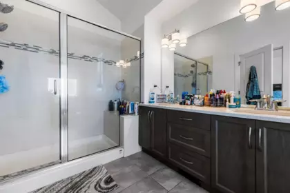 Entry Foyer Photo of 47254 Sylvan Drive, Chilliwack, BC