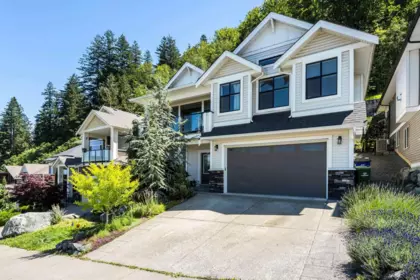 47254 Sylvan Drive, Chilliwack, BC, Chilliwack — Single Family Residence for sale