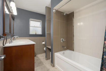Laundry Room Photo of 457 W 23rd Street, North Vancouver, BC