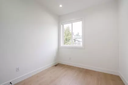 Mudroom Photo of 101 957 Edgar Avenue, Coquitlam, BC