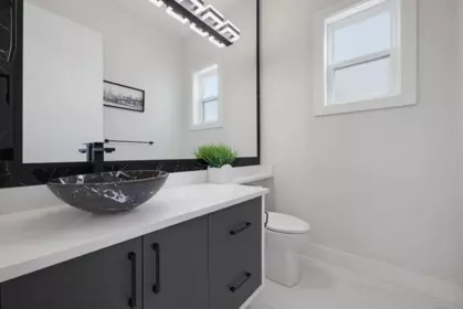 Breakfast Nook Photo of 16707 15a Avenue, Surrey, BC