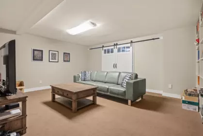 Hallway Photo of 2385 W 49th Avenue, Vancouver, BC