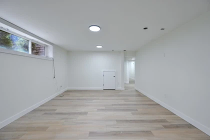 Hot Tub / Spa Photo of 33331 Lynn Avenue, Abbotsford, BC