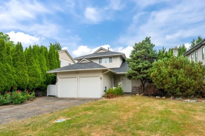 Front Yard Photo of 3431 Solway Drive, Richmond, BC
