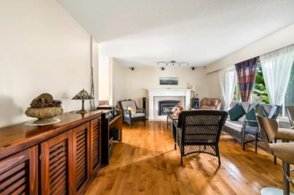 Kitchen Island Photo of 3431 Solway Drive, Richmond, BC