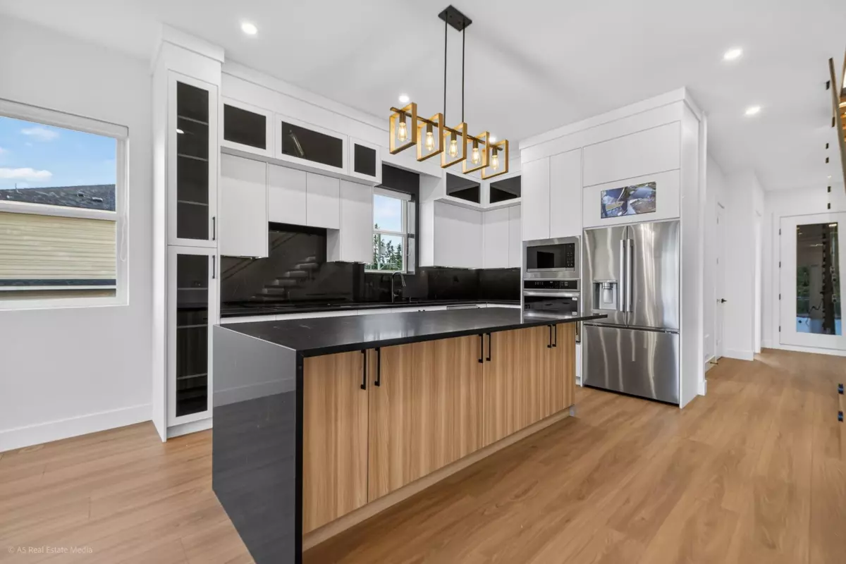 Dining Area Photo of 5642 144 Street, Surrey, BC