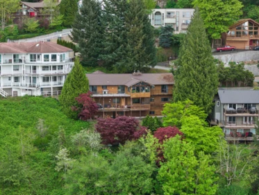 Garden / Landscaping Photo of 2581 Zurich Drive, Abbotsford, BC