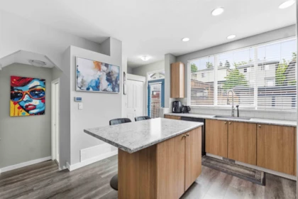 Breakfast Nook Photo of 10288 243 Street, Maple Ridge, BC