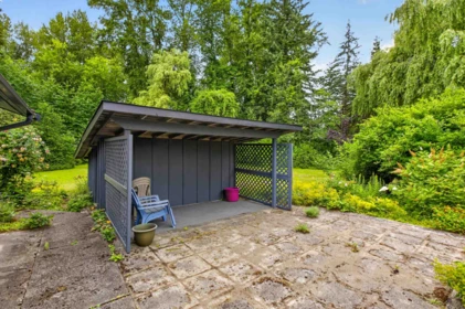 Swimming Pool Photo of 22979 71a Avenue, Langley, BC