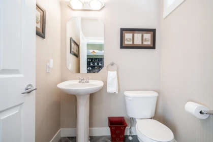 Powder Room Photo of 1899 Parkway Boulevard, Coquitlam, BC