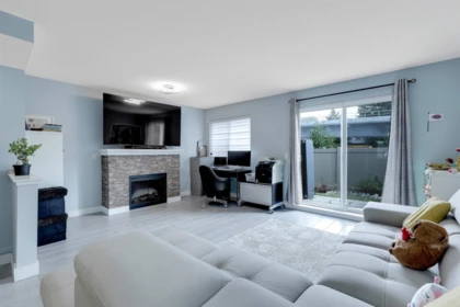 Kitchen Island Photo of 42 15871 85 Avenue, Surrey, BC