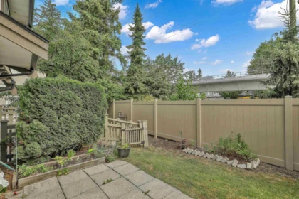 Powder Room Photo of 42 15871 85 Avenue, Surrey, BC