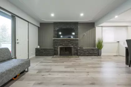 Kitchen Photo of 9663 Townline Diversion Road, Surrey, BC