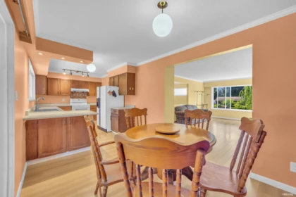 Breakfast Nook Photo of 1749 Dorset Avenue, Port Coquitlam, BC
