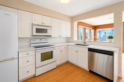 10351 Amethyst Avenue, Richmond, BC, Richmond — Single Family Residence for sale