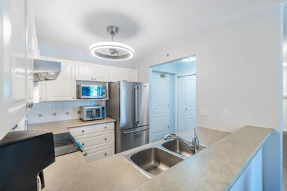 Kitchen Island Photo of 506 215 Twelfth Street, New Westminster, BC