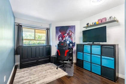 Mudroom Photo of 506 215 Twelfth Street, New Westminster, BC