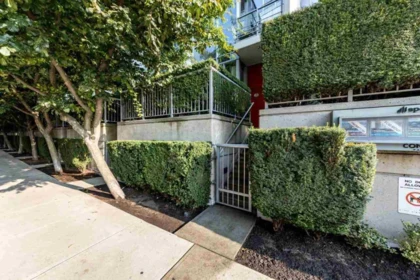 121 W Georgia Street, Vancouver, BC, Vancouver — Townhouse for sale