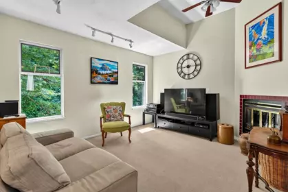6136 Marine Drive, Burnaby, BC, Burnaby — Half Duplex for sale