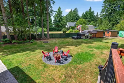 Neighborhood Park Photo Near 24299 55 Avenue, Langley, BC