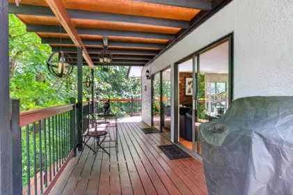 Outdoor Kitchen Photo of 24299 55 Avenue, Langley, BC