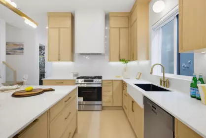 Guest Bathroom Photo of 102 11914 96a Avenue, Surrey, BC