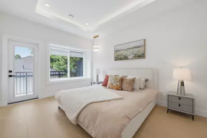 Hallway Photo of 102 11914 96a Avenue, Surrey, BC