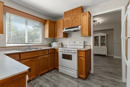 Walk-In Closet Photo of 6033 Glenroy Drive, Chilliwack, BC