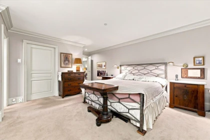 Powder Room Photo of 1952 Bellevue Avenue, West Vancouver, BC