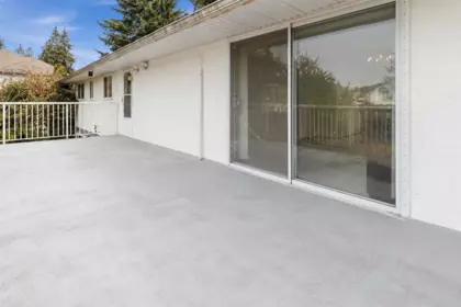 Swimming Pool Photo of 5845 124 Street, Surrey, BC