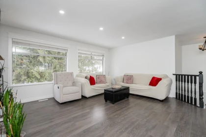 Kitchen Island Photo of 6074 188 Street, Surrey, BC