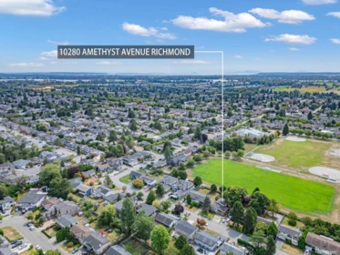 Family Room Photo of 10280 Amethyst Avenue, Richmond, BC