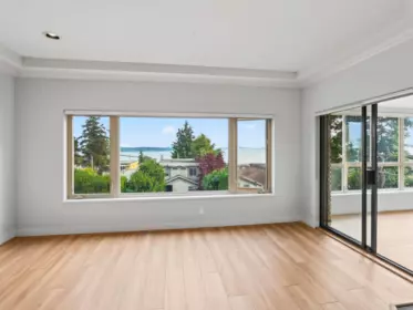 204 15176 Buena Vista Avenue, White Rock, BC, White Rock — Apartment/Condo for sale